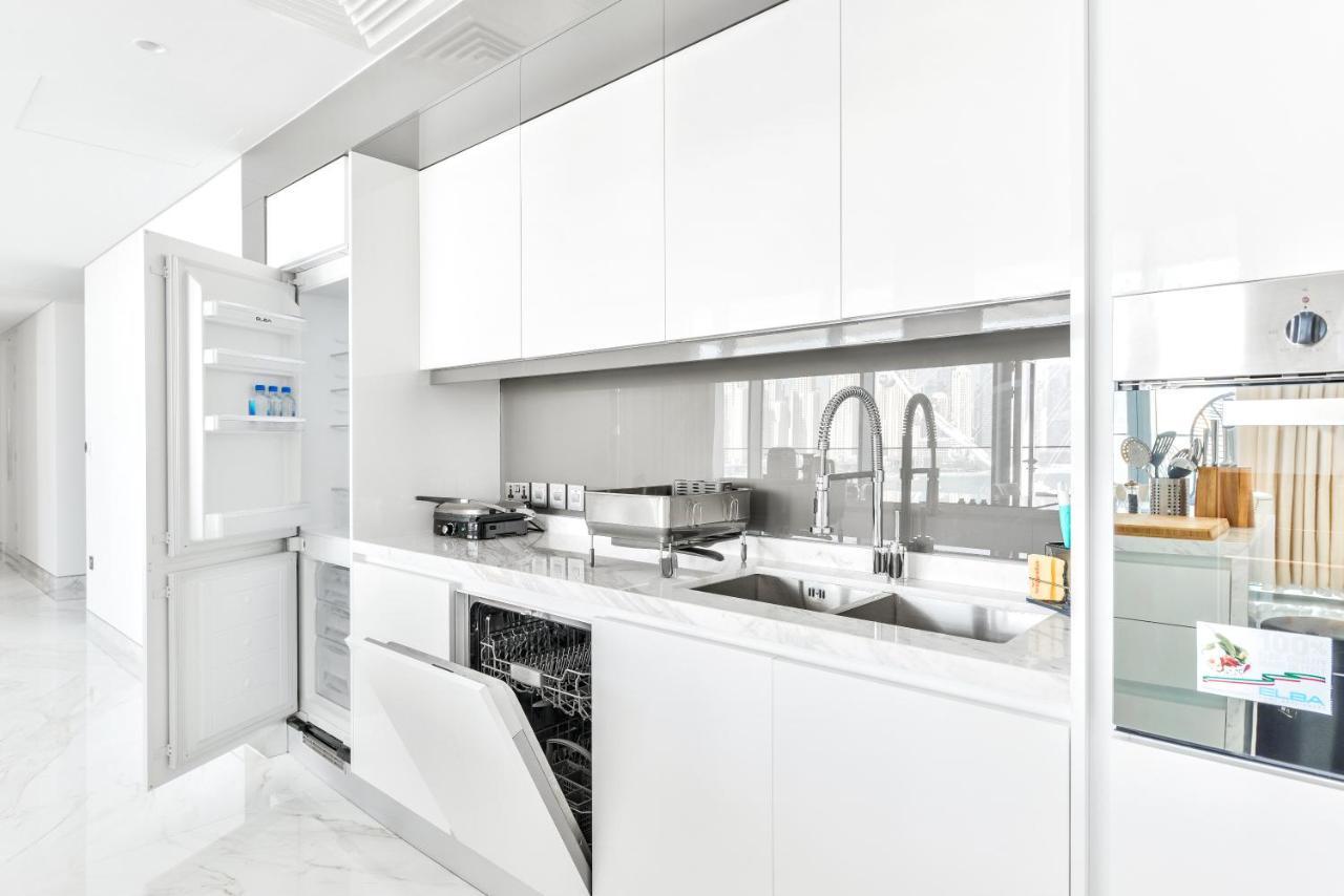 Luxury 2 Bedroom Beachfront Apt W Stunning Sea View 두바이 외부 사진